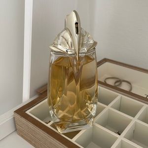 Thierry Mugler Alien Extraordinaire